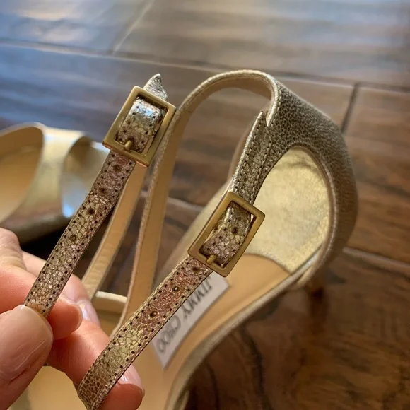 Jimmy Choo Lane d'Orsay Sandal 7.5US / 37.5EU
CHAMPAGNE - Picture 11 of 11
